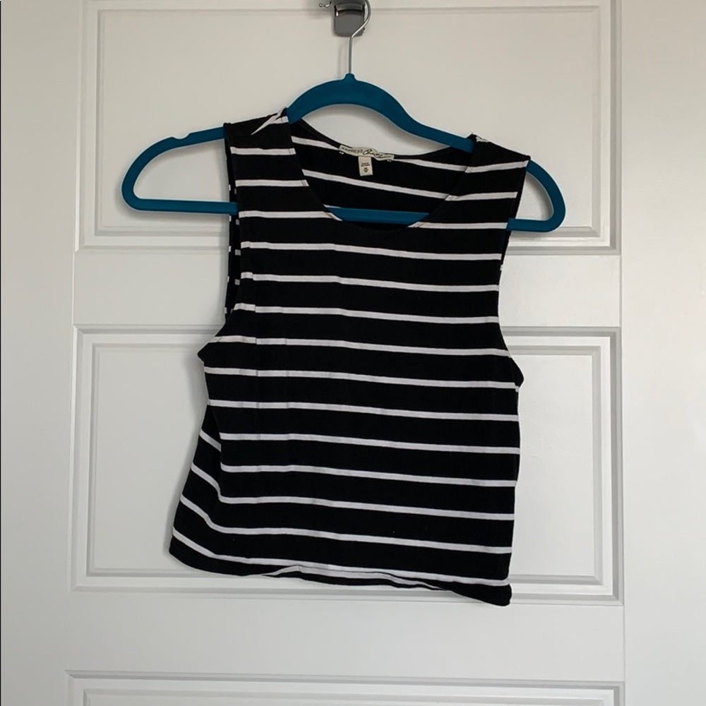 Express one eleven crop top